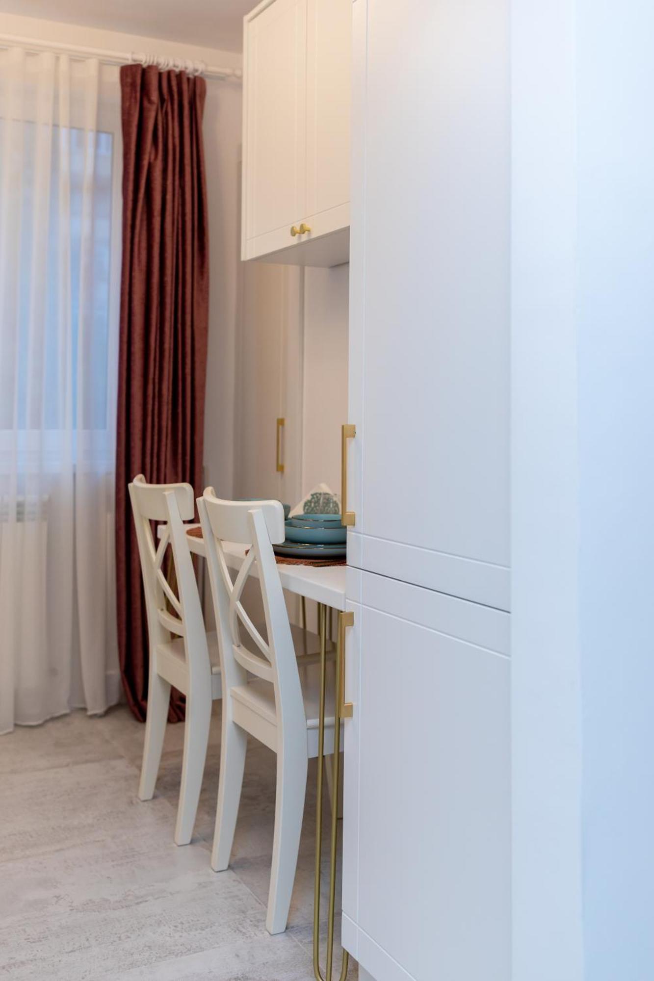 Apartament Octavia Хунедоара Екстериор снимка