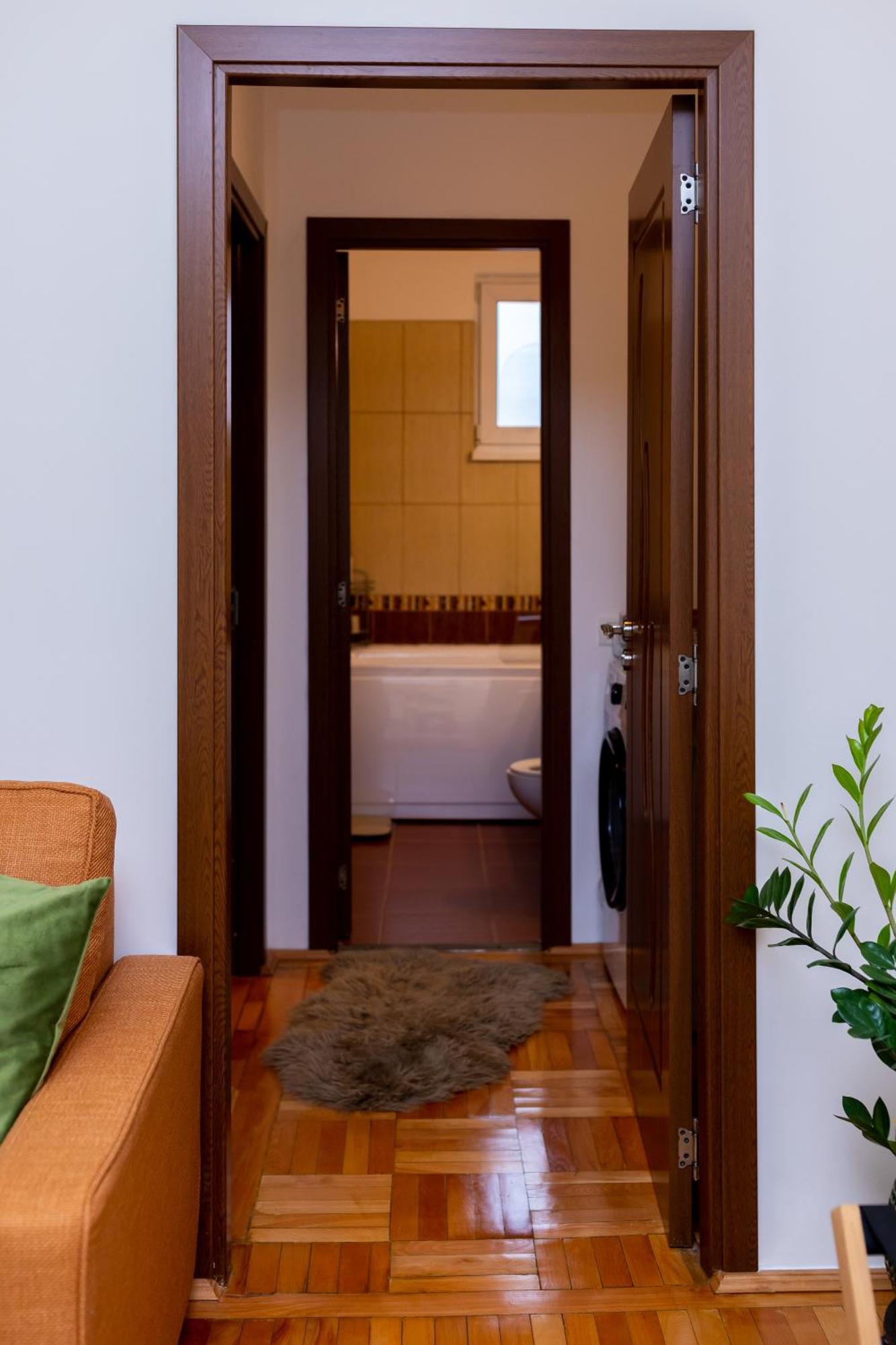 Apartament Octavia Хунедоара Екстериор снимка